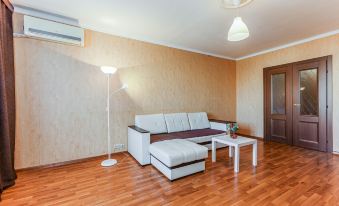 Inndays Apartment on Lazareva 2