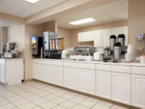 Super 8 by Wyndham Cherokee Hotels in Cherokee