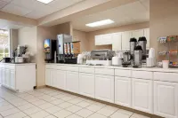 Super 8 by Wyndham Cherokee