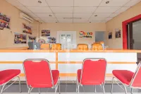 158 Guest House Mitra RedDoorz Hotels in Bojongloa Kidul