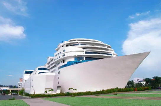 Pacific Palace Hotel Hotels near Harbour Bay Downtown