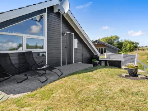 "Cyrill" - 250m to the Fjord