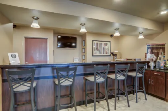 Cobblestone Inn & Suites-Kersey