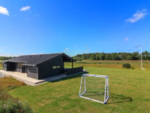 "Ariadne" - 900m from the Sea