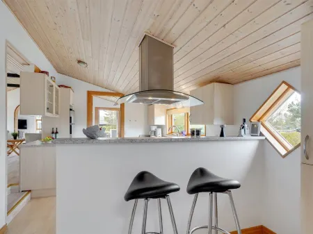 "Rafn" - 550m from the Sea