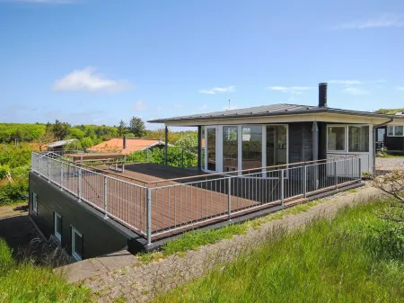 "Ginny" - 300m to the Fjord