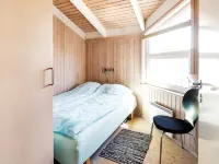 "Elvie" - 200m from the Sea