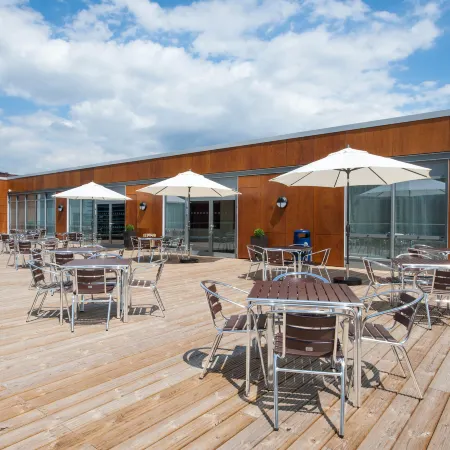 Premier Inn London Wandsworth Отели рядом с достопримечательностью «Железнодорожный вокзал Клэпхем Джанкшн»