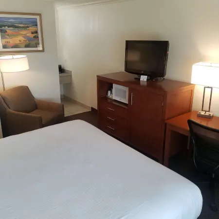 SureStay Hotel by Best Western Hollister