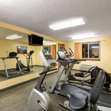 Super 8 by Wyndham Bemidji MN