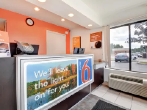 モーテル 6 サウシングトン コネチカット - ハートフォード サウシングトンのホテル