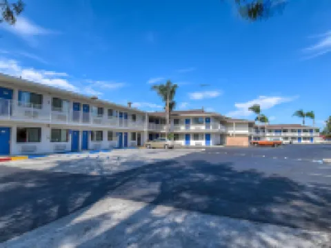 Motel 6 - Stanton, CA - Anaheim West Hotel berhampiran Adventure City