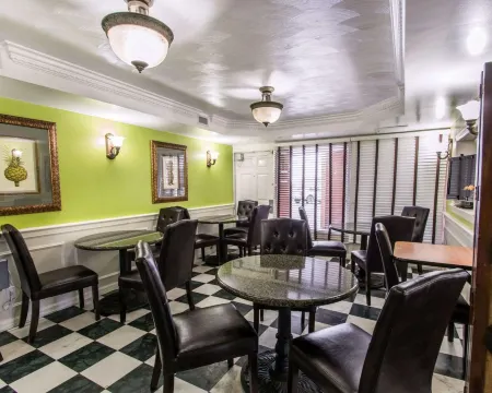 Comfort Inn & Suites Ormond Beach Oceanfront Отели рядом с достопримечательностью «Halifax River»