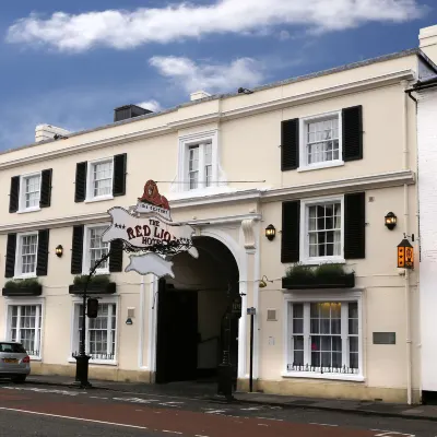 紅獅貝斯特韋斯特飯店 索爾茲伯裡附近的飯店