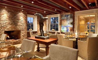 Inn at Willow Grove