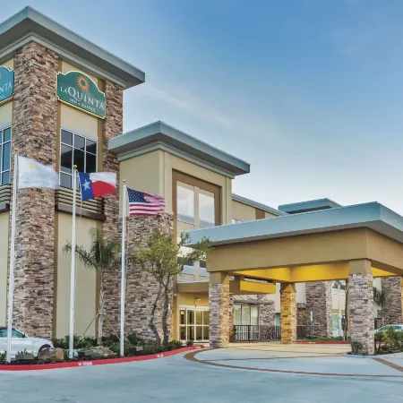 La Quinta Inn & Suites by Wyndham Rockport - Fulton