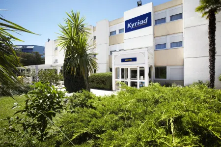 Kyriad Toulon - Hyeres - la Garde Отели рядом с достопримечательностью «Университет Тулон»