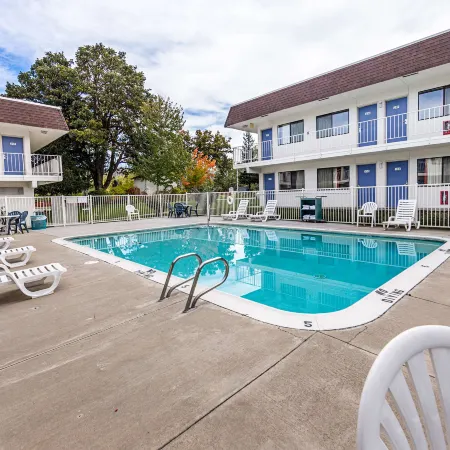 Motel 6 Yreka, CA