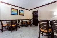 Quality Inn & Suites Mooresville-Lake Norman - breakfast