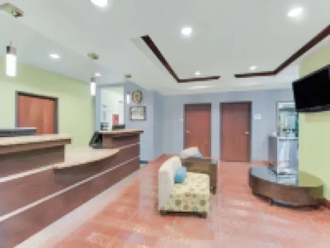 Super 8 by Wyndham Cotulla TX Hotels in Cotulla