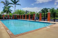 Hyatt Place Ft Lauderdale Airport Cruise Port - Rooftop Pools