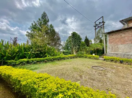 OYO 1852 Intan Bromo Homestay Отели в г. Tosari