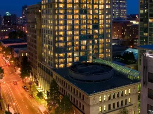 Delta Hotels Vancouver Downtown Suites