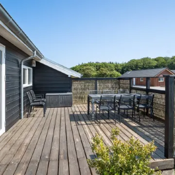 "Iorund" - 550m from the Sea