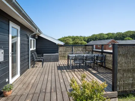 "Iorund" - 550m from the Sea