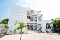 Four d'Home - parking