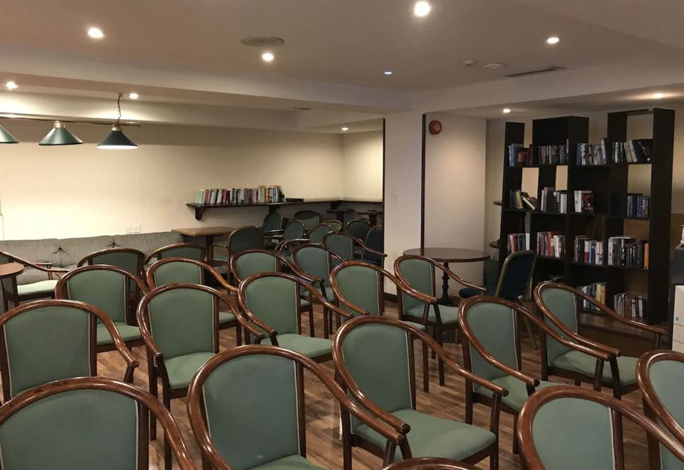 2. 더 윈저 호텔 ..