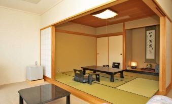 Tokura