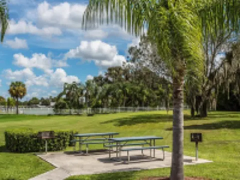 Travelodge Suites by Wyndham Lake Okeechobee Hoteles en Condado de Okeechobee