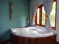 Recanto Das Andorinhas Studios - Hot Tub