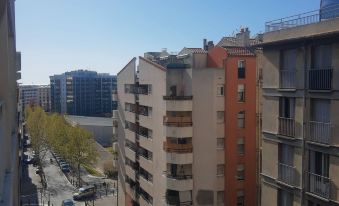 Room in the 2nd Arrondissement