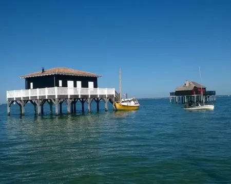 Gîte Timellen - Piscine Privée au Gite - 300m Golf de Cassy - 2Kms de la Plage Hotels in Lanton