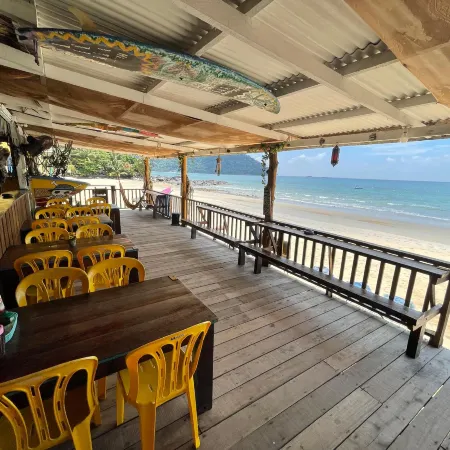 Beach Shack Chalet
