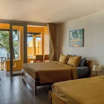 Vida Loca Sunset Beach Resort