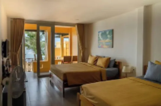 Vida Loca Sunset Beach Resort