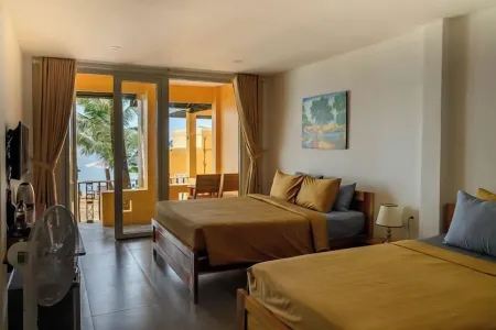 Vida Loca Sunset Beach Resort Отели рядом с достопримечательностью «Sung Hung Pagoda»