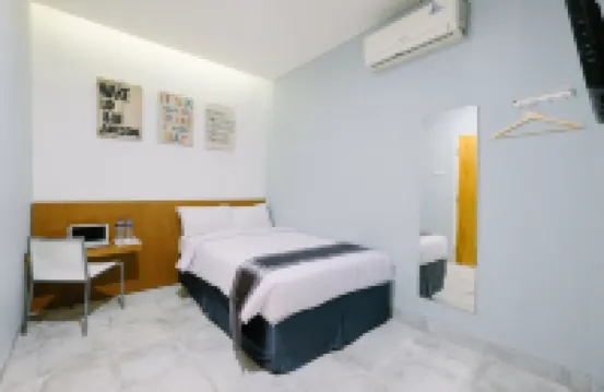 Lopi Hotel