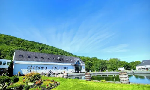 Glenora Inn & Distillery