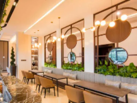 グランド ロッキー ホテル ブキティンギのホテル