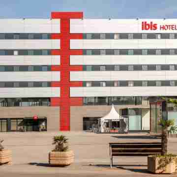 Ibis Barcelona Ripollet Hotel Exterior