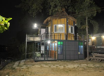 Ayutthaya Rive Camp and Yacht Charter