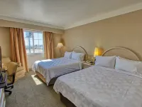 홀리데이 인 컨벤션 센터 바이 IHG 레온 호텔