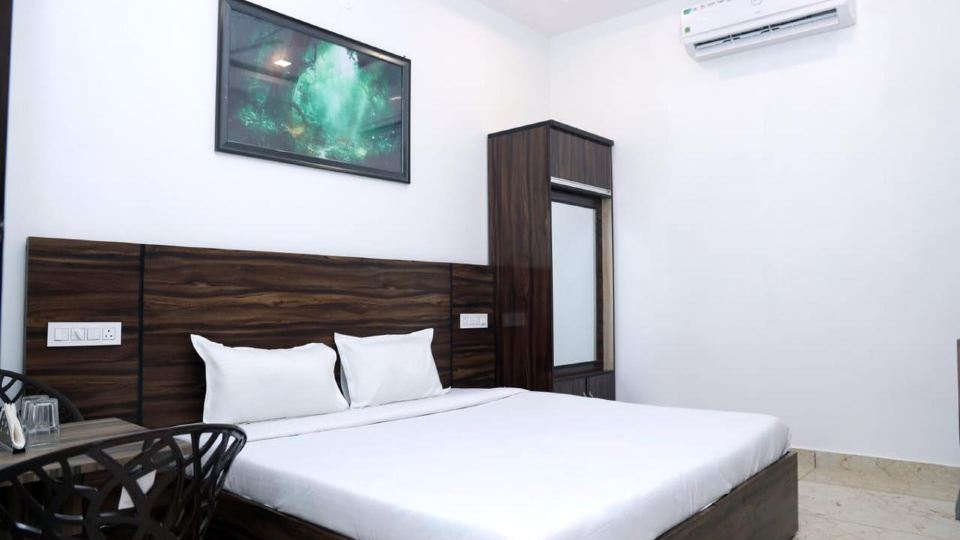 Hotel Homeland Inn