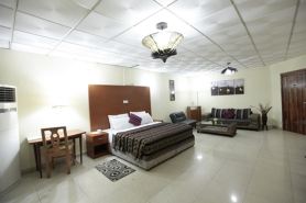 Etal Hotel, Ikeja