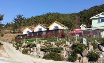 Goseong Family Pension