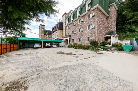 Boeun Herb Отели в г. Поын